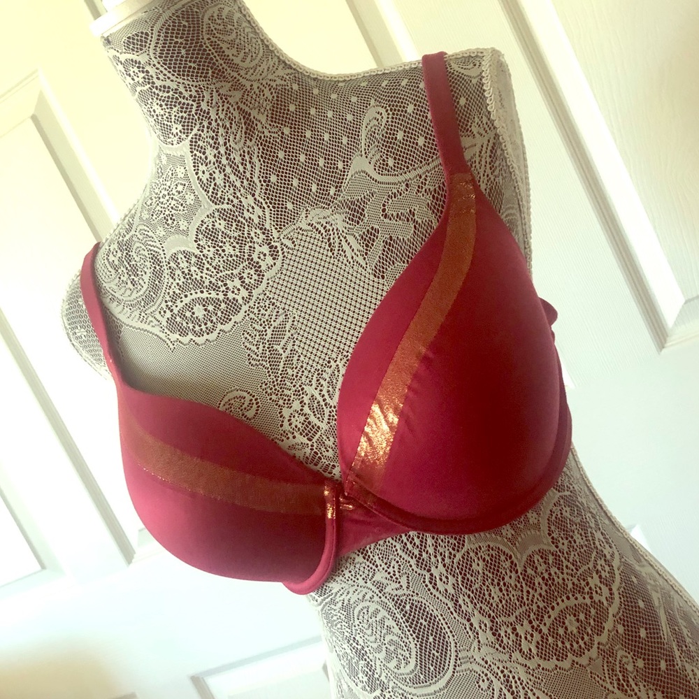 Victoria Secret’s Burgundy Bra Size 36DD